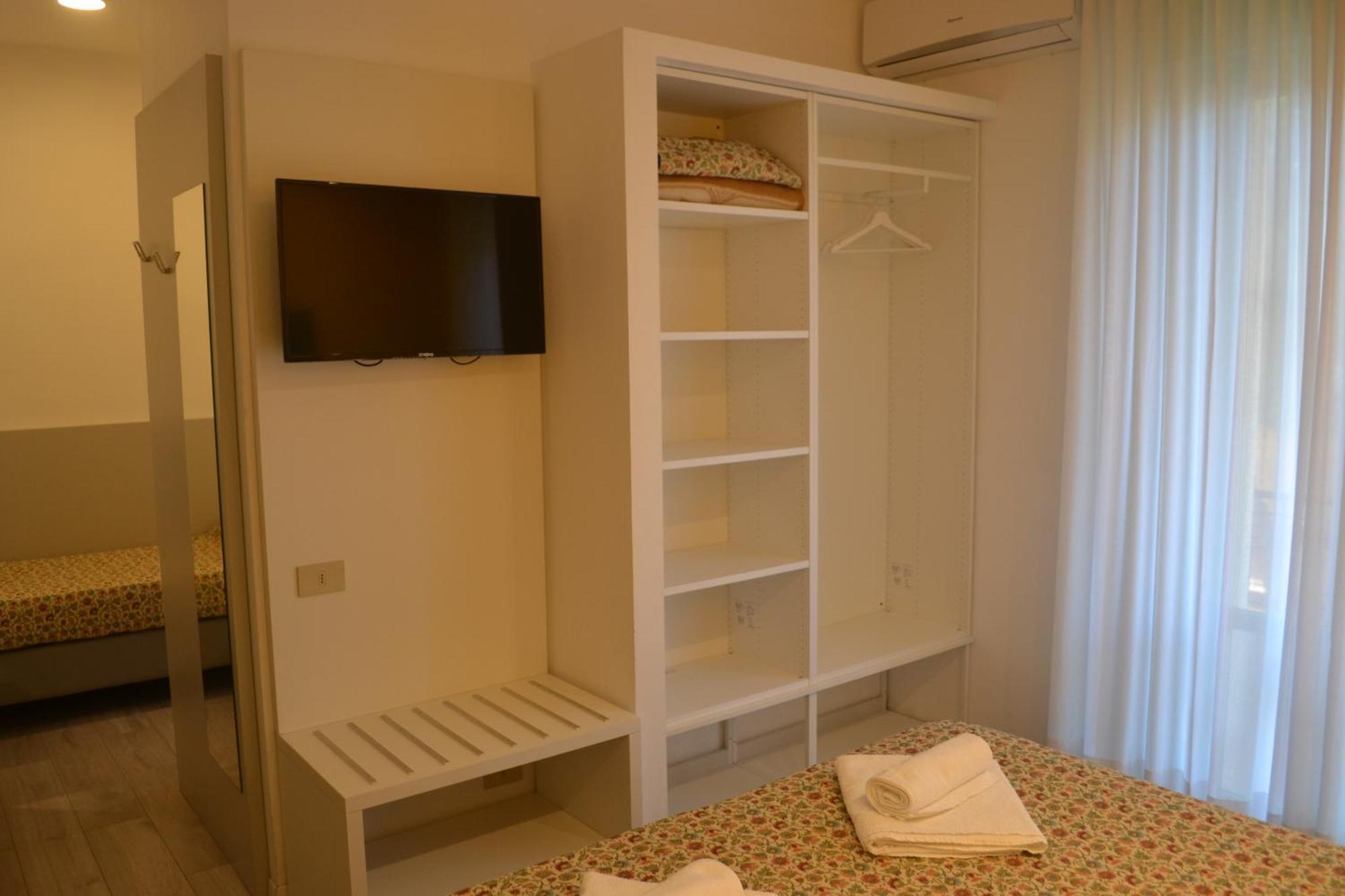 Hotel Mirage Lido di Jesolo Esterno foto