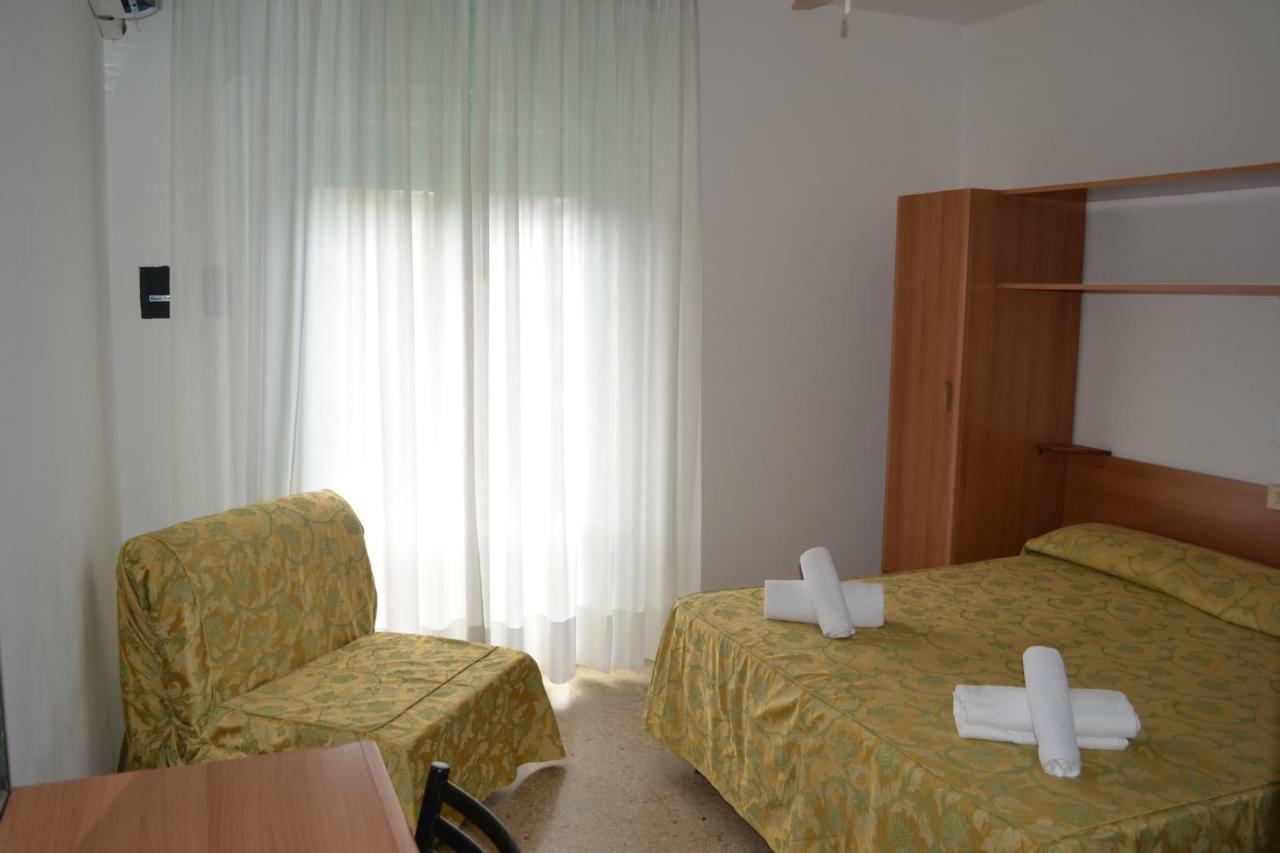 Hotel Mirage Lido di Jesolo Esterno foto
